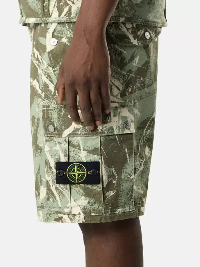 Bermuda cargo confortable avec imprimé camouflage Bermuda cargo confortable avec imprimé camouflage