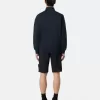 Bermuda cargo slim fit avec poches zippées. Bermuda cargo slim fit avec poches zippées.