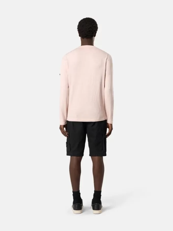 Bermuda cargo slim fit avec poches zippées. Bermuda cargo slim fit avec poches zippées.
