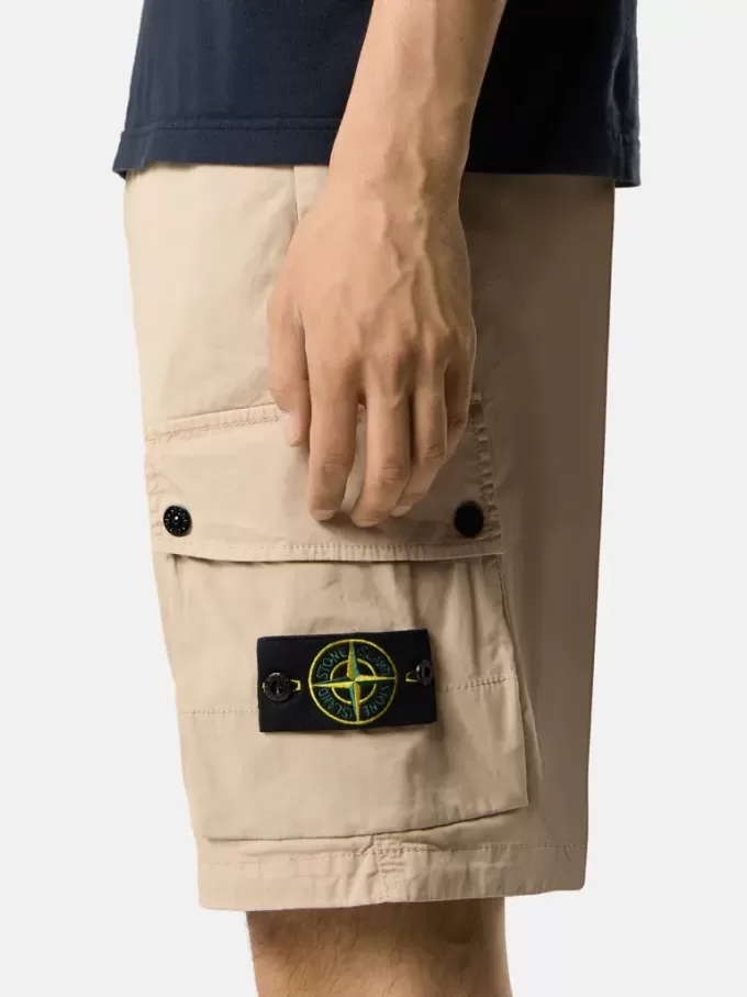 Bermuda slim avec poches zippées Bermuda slim avec poches zippées