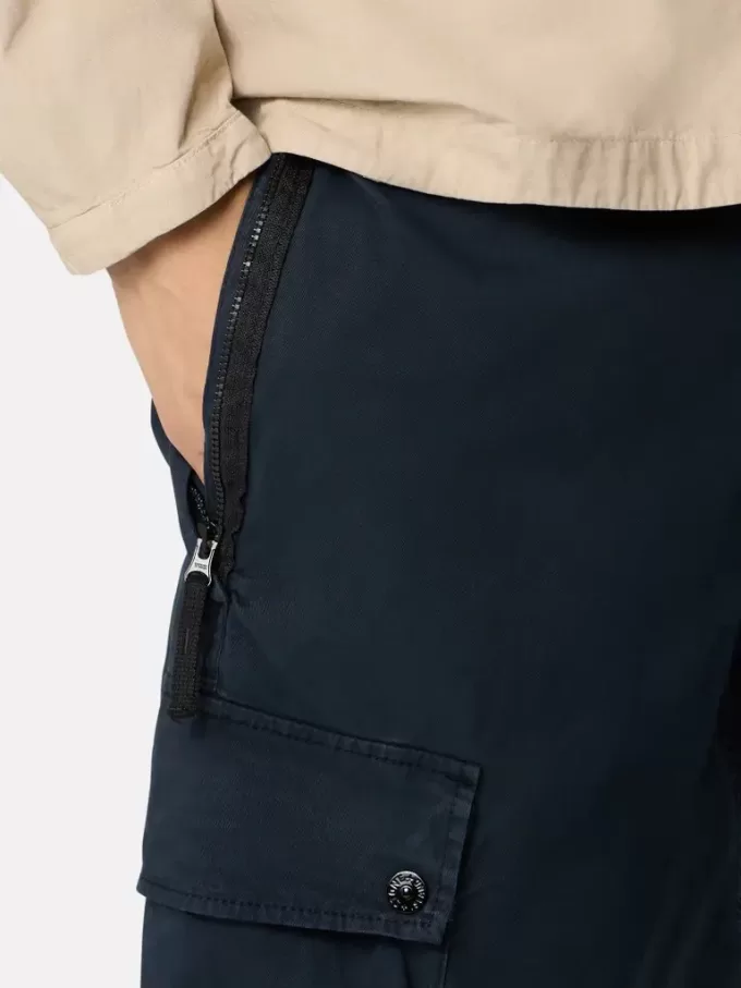 Bermuda slim avec poches zippées Bermuda slim avec poches zippées