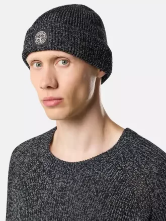 Bonnet avec revêtement réfléchissant et patch Compass Bonnet avec revêtement réfléchissant et patch Compass