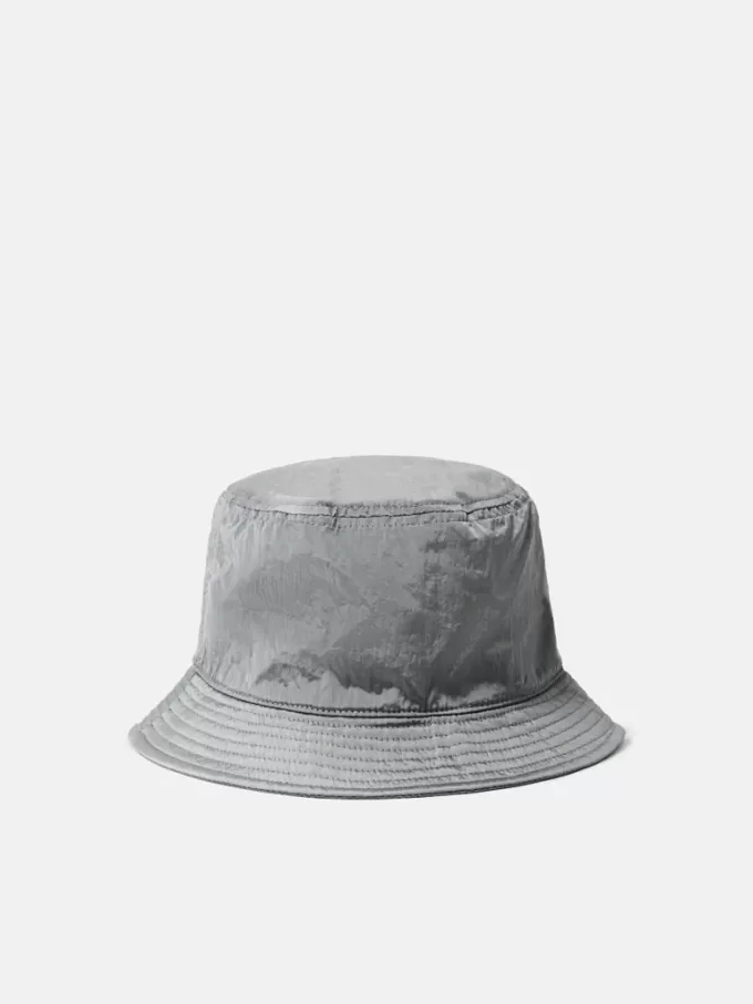 Chapeau bob avec doublure en maille et broderie Compass