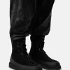 Chaussures de randonnée à double laçage et semelle crantée