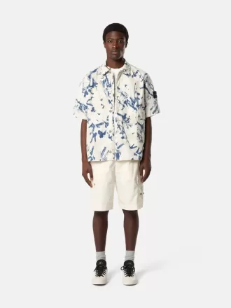 Chemise à manches courtes confortable avec boutons Chemise à manches courtes confortable avec boutons