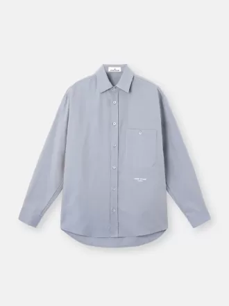 Chemise à manches longues confortable avec poche poitrine boutonnée Chemise à manches longues confortable avec poche poitrine boutonnée