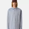 Chemise à manches longues confortable avec poche poitrine boutonnée Chemise à manches longues confortable avec poche poitrine boutonnée