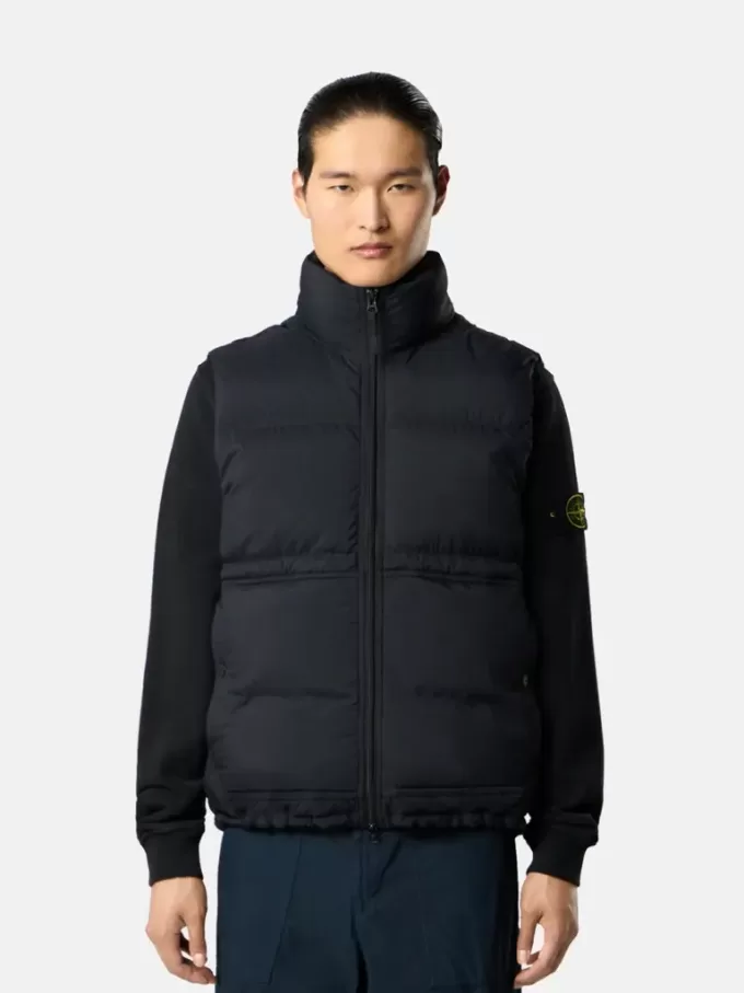 Gilet avec finition déperlante et poches à boutons-pression Gilet avec finition déperlante et poches à boutons-pression