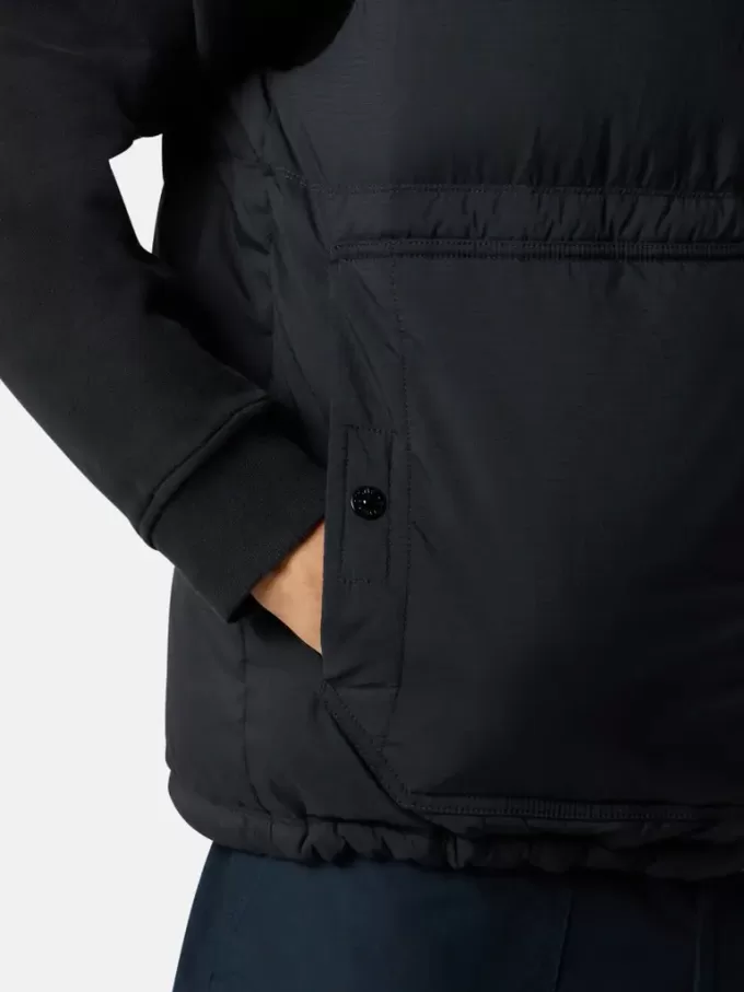 Gilet avec finition déperlante et poches à boutons-pression Gilet avec finition déperlante et poches à boutons-pression