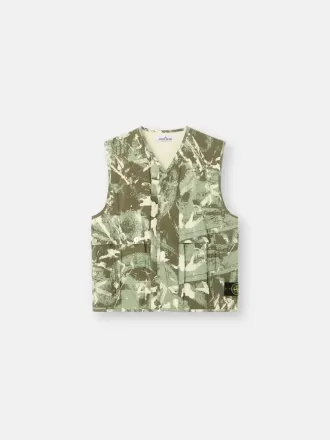 Gilet avec imprimé camouflage et doublure en coton ripstop. Gilet avec imprimé camouflage et doublure en coton ripstop.