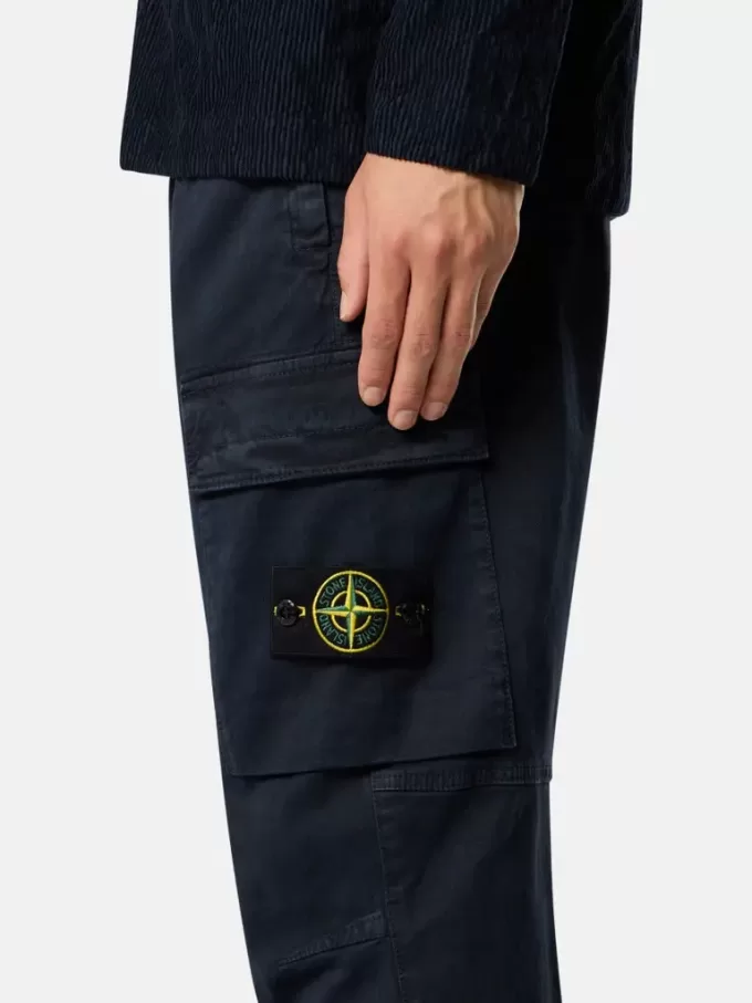 Pantalon cargo coupe regular-tapered avec taille élastiquée Pantalon cargo coupe regular-tapered avec taille élastiquée