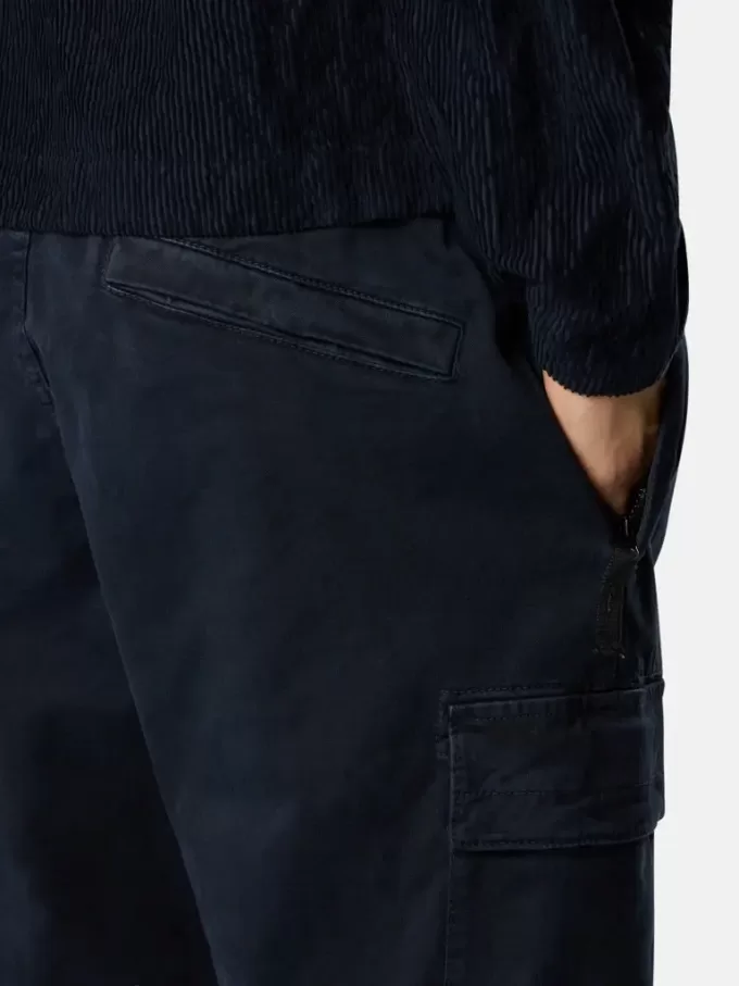 Pantalon cargo coupe regular-tapered avec taille élastiquée Pantalon cargo coupe regular-tapered avec taille élastiquée