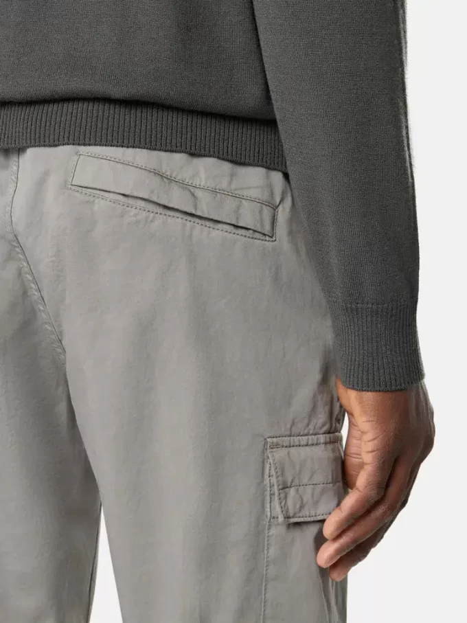 Pantalon cargo coupe regular-tapered avec taille élastiquée Pantalon cargo coupe regular-tapered avec taille élastiquée