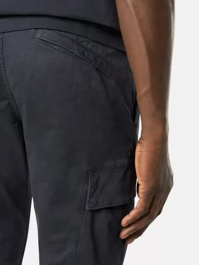 Pantalon cargo skinny avec poches à boutons-pression Pantalon cargo skinny avec poches à boutons-pression