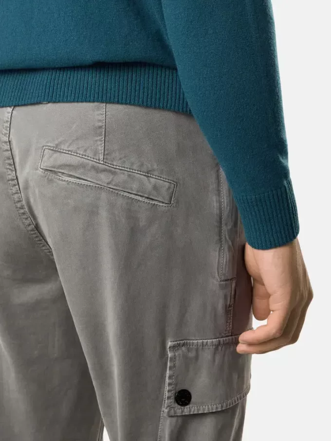 Pantalon cargo slim avec poches zippées Pantalon cargo slim avec poches zippées