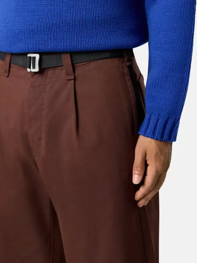 Pantalon chino ample avec ceinture en nylon Pantalon chino ample avec ceinture en nylon