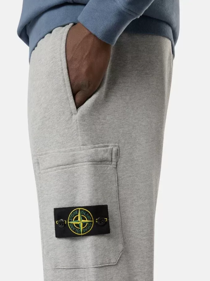 Pantalon de survêtement slim fit avec poches et cordon de serrage à la taille Pantalon de survêtement slim fit avec poches et cordon de serrage à la taille