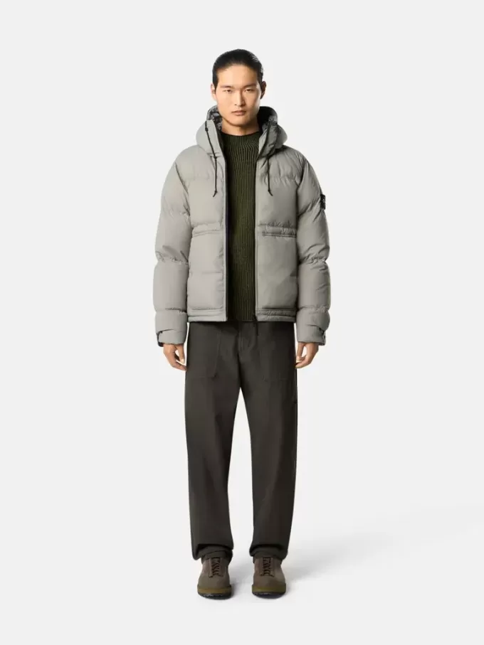 Parka en duvet imperméable avec poches à boutons-pression Parka en duvet imperméable avec poches à boutons-pression