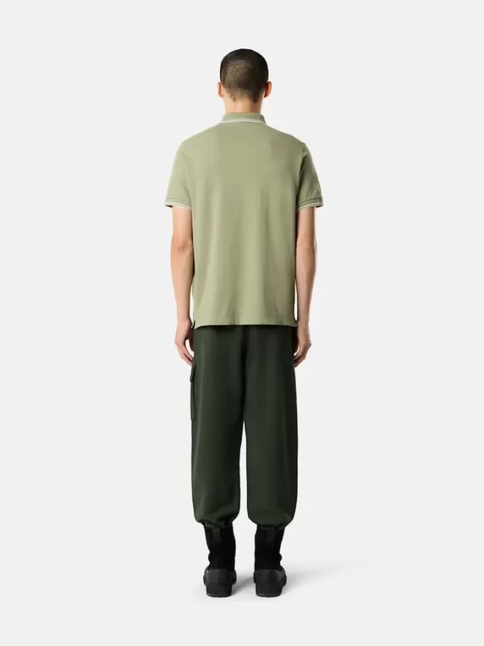 Polo à manches courtes slim fit avec détails rayés Polo à manches courtes slim fit avec détails rayés