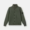 Pull boutonné avec bords en feutre Pull boutonné avec bords en feutre