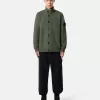 Pull boutonné avec bords en feutre Pull boutonné avec bords en feutre