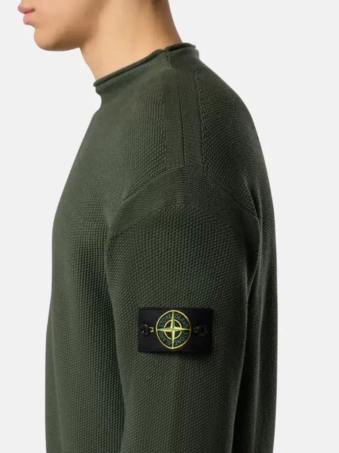 Pull à col montant avec détails de coutures inversées