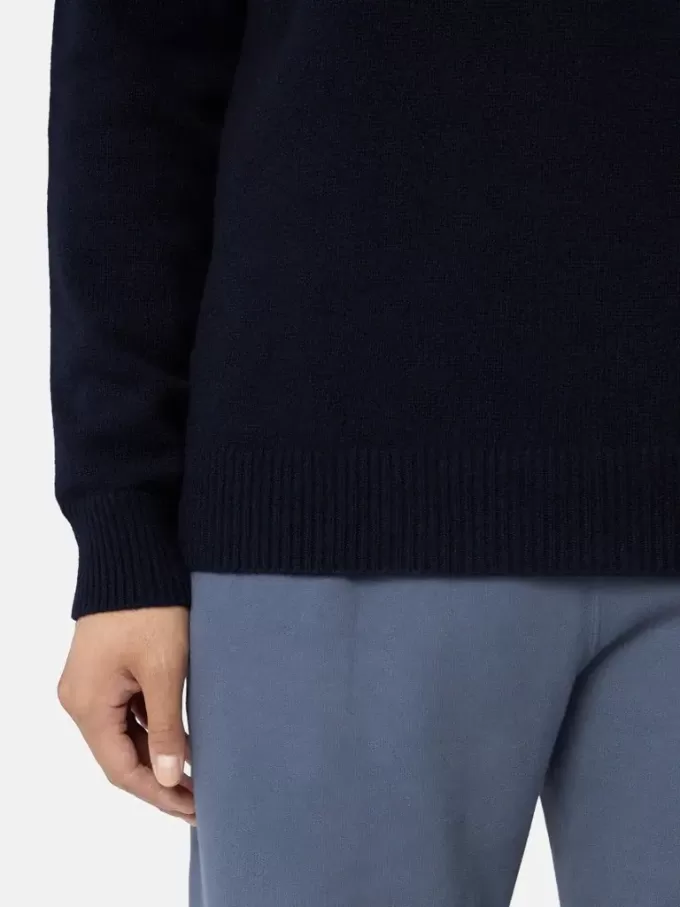 Pull à col rond avec détails cousus