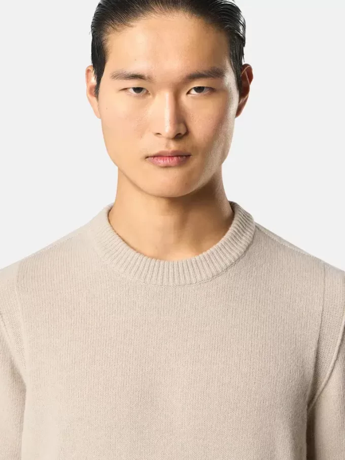 Pull à col rond avec détails en maille inversée