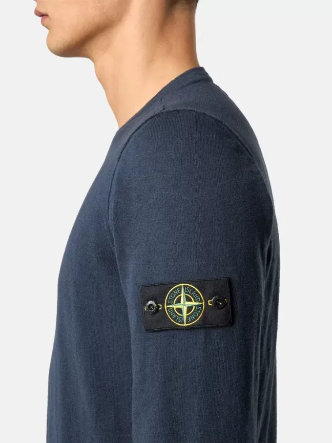 Pull à col rond avec petits détails roulés