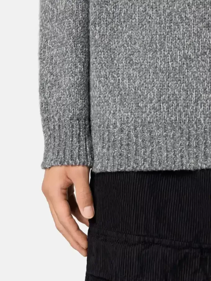Pull à col rond et manches raglan