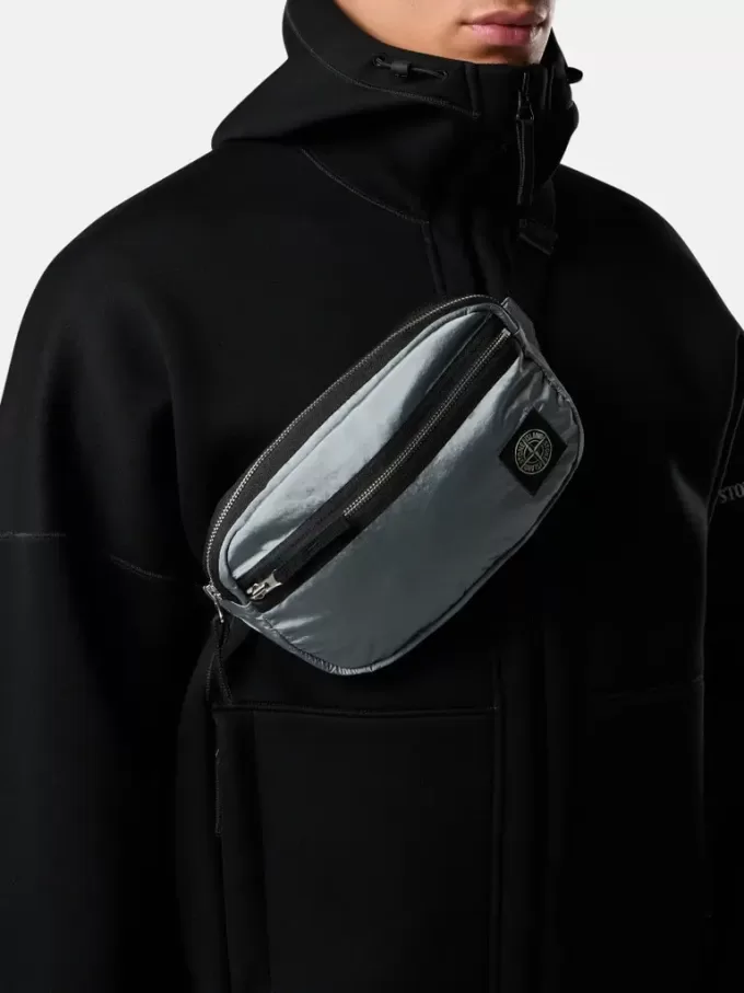 Sac banane avec poche zippée et doublure ripstop Sac banane avec poche zippée et doublure ripstop