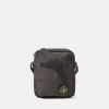 Sac pochette avec multiples poches et fermeture à glissière sur le dessus.
