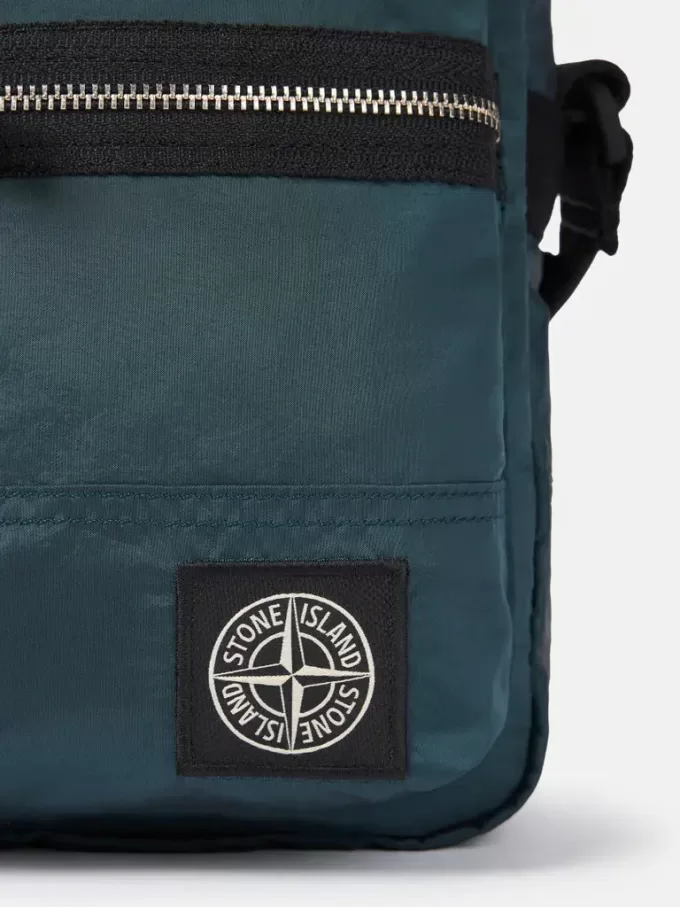 Sac pochette avec poche avant et doublure ripstop Sac pochette avec poche avant et doublure ripstop