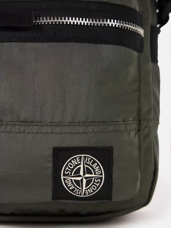 Sac pochette avec poche avant et doublure ripstop Sac pochette avec poche avant et doublure ripstop
