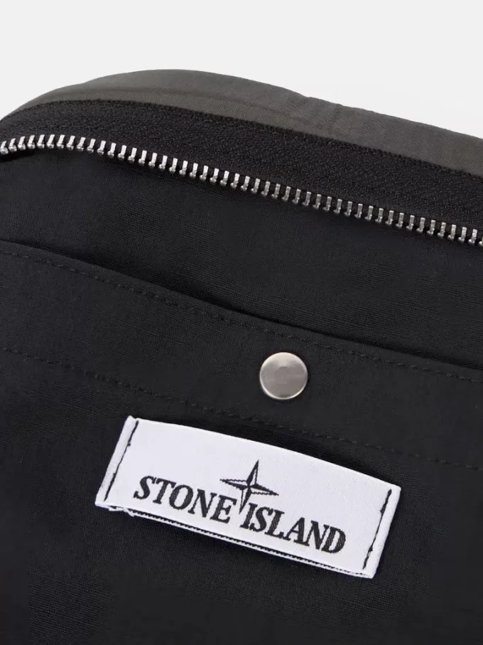 Sac pochette avec poche avant et doublure ripstop Sac pochette avec poche avant et doublure ripstop