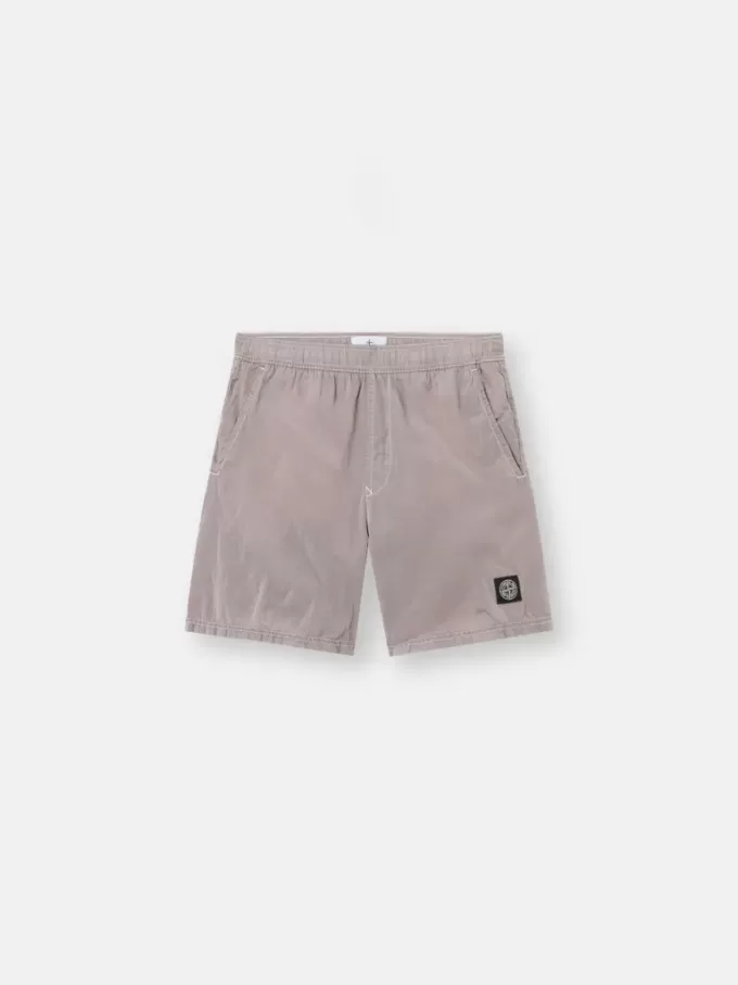 Short de bain coupe classique avec poches et doublure en maille. Short de bain coupe classique avec poches et doublure en maille.