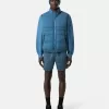 Short de bain coupe classique avec poches et doublure en maille. Short de bain coupe classique avec poches et doublure en maille.