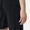 Short de bain mi-long à coupe classique avec poches Short de bain mi-long à coupe classique avec poches