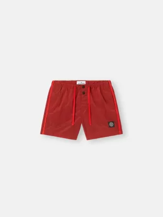 Short de bain slim fit avec poches et doublure en maille Short de bain slim fit avec poches et doublure en maille