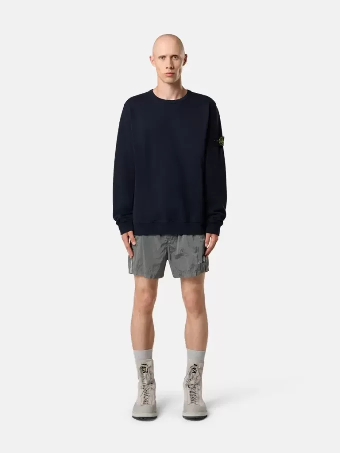 Short de bain slim fit avec poches et doublure en maille Short de bain slim fit avec poches et doublure en maille