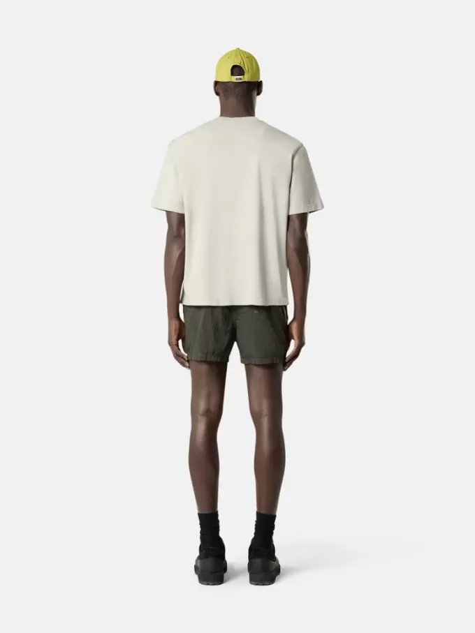 Short de bain slim fit avec poches et doublure en maille Short de bain slim fit avec poches et doublure en maille