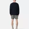 Short de bain slim fit avec poches et doublure en maille Short de bain slim fit avec poches et doublure en maille