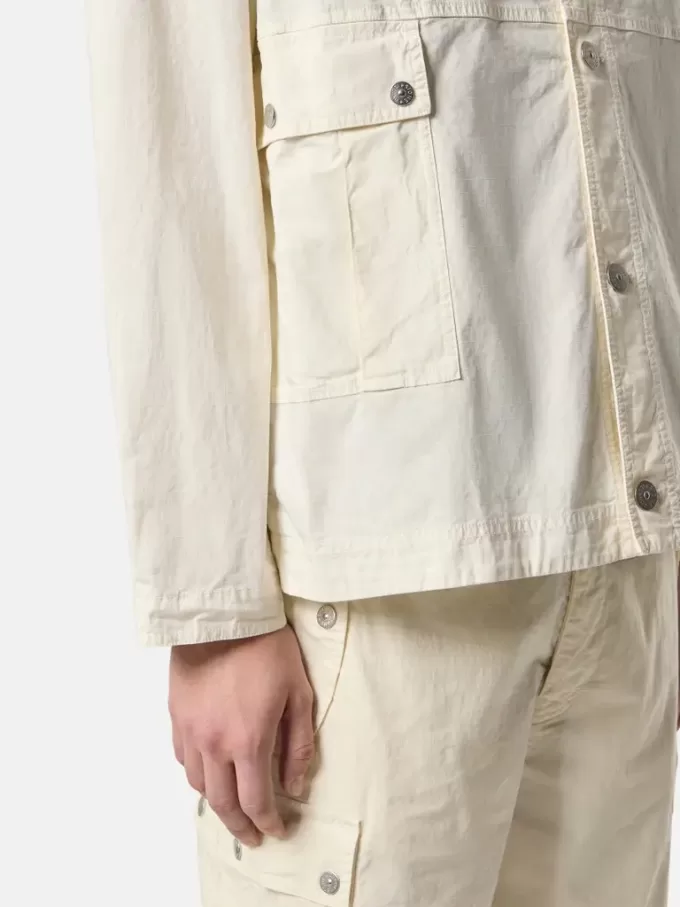 Surchemise confortable avec poches pour les mains et boutons Surchemise confortable avec poches pour les mains et boutons