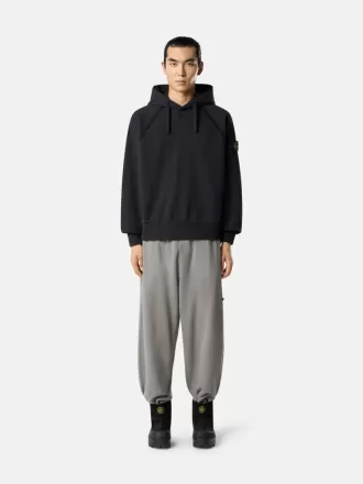 Sweat à capuche oversize avec manches raglan.