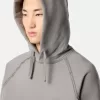 Sweat à capuche oversize avec manches raglan.