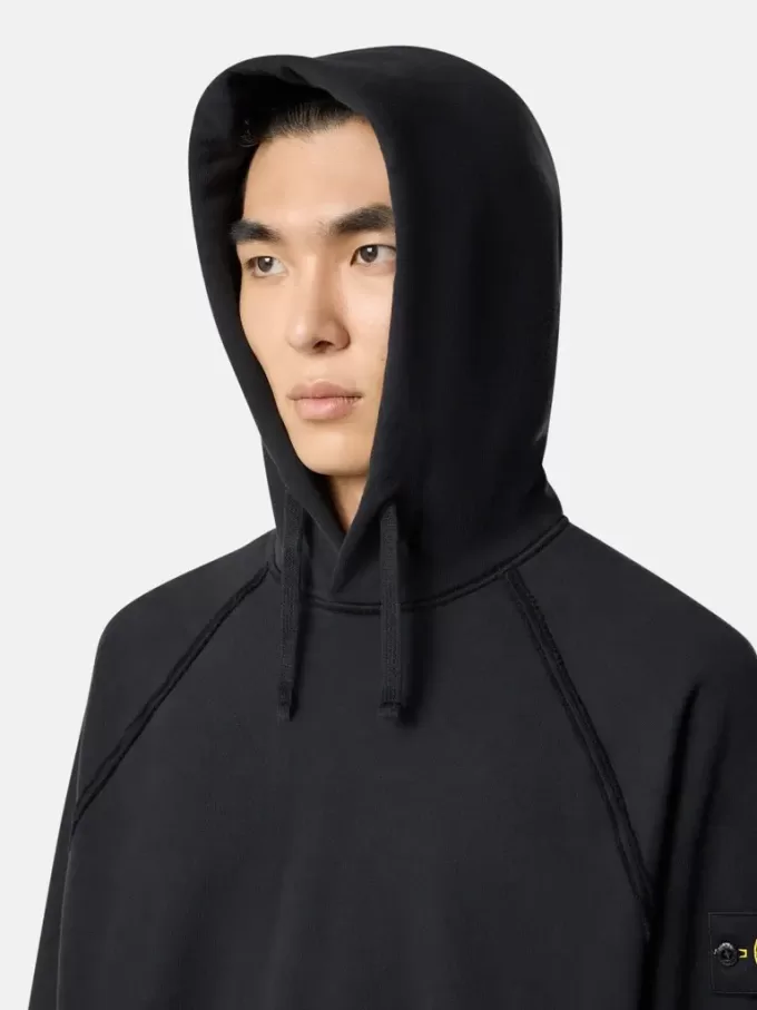 Sweat à capuche oversize avec manches raglan.
