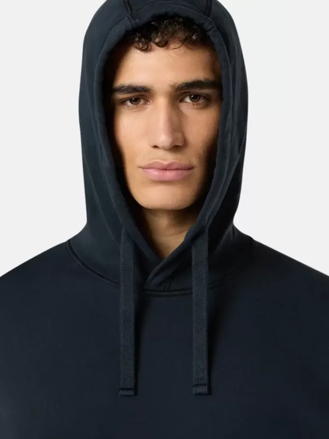 Sweat-shirt à capuche coupe classique avec poche kangourou.