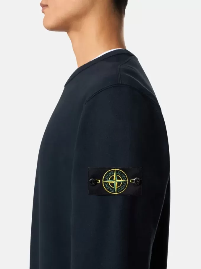 Sweat-shirt à col rond et coupe classique avec empiècements côtelés Sweat-shirt à col rond et coupe classique avec empiècements côtelés