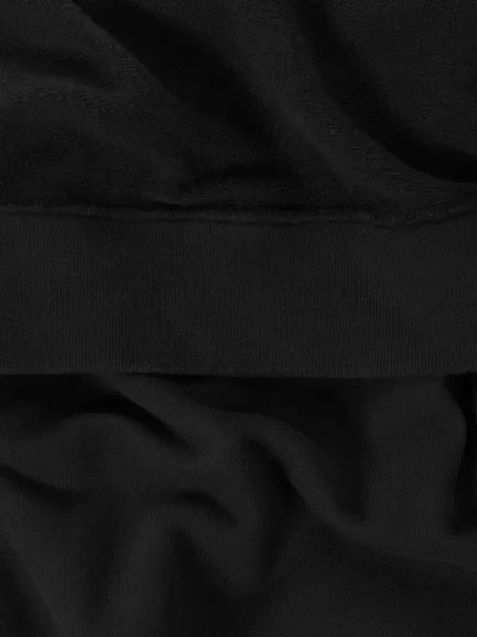 Sweat-shirt à col rond et coupe classique avec empiècements côtelés Sweat-shirt à col rond et coupe classique avec empiècements côtelés