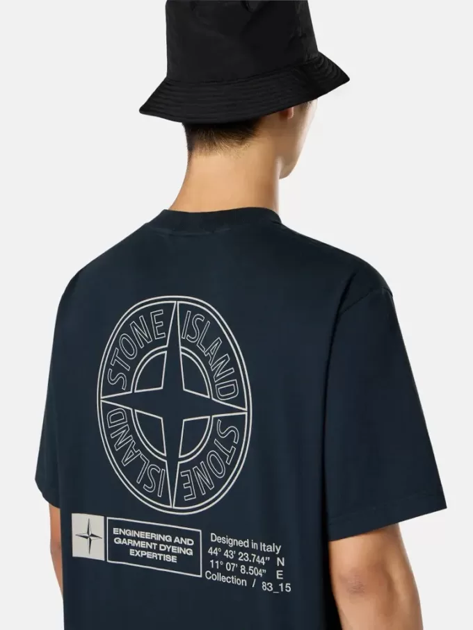 T-shirt à manches courtes et coupe classique avec imprimé « Industrial » T-shirt à manches courtes et coupe classique avec imprimé « Industrial »